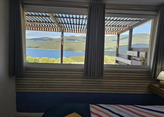 Magnifique T2 Terrasse Vue Panoramique Dans Avec Piscine Serra-di-Ferro (Corsica)