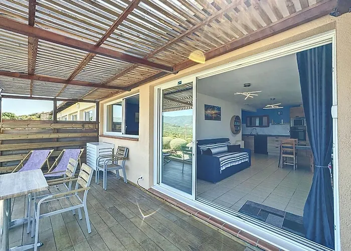 Magnifique T2 Terrasse Vue Panoramique Dans Avec Piscine