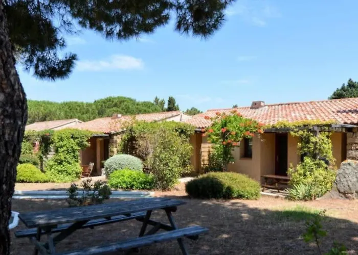 Vila Magnifique T2 Terrasse Vue Panoramique Dans Avec Piscine